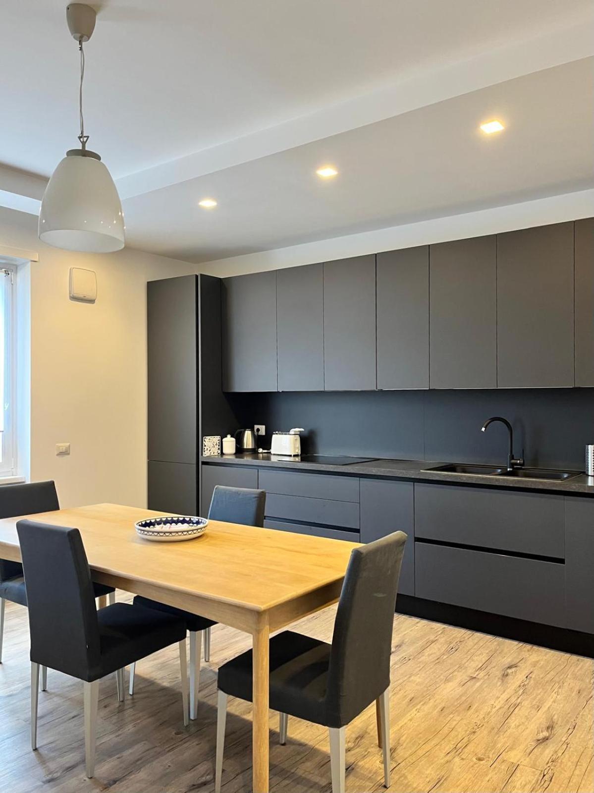 Apartment On The Square Rome Bagian luar foto